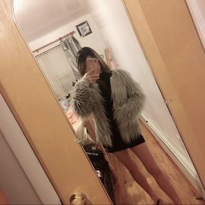 ▫️Gray Fur Coat